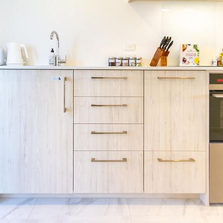 City Living: Upper Studio Haven On Wilmer Christchurch Zewnętrze zdjęcie